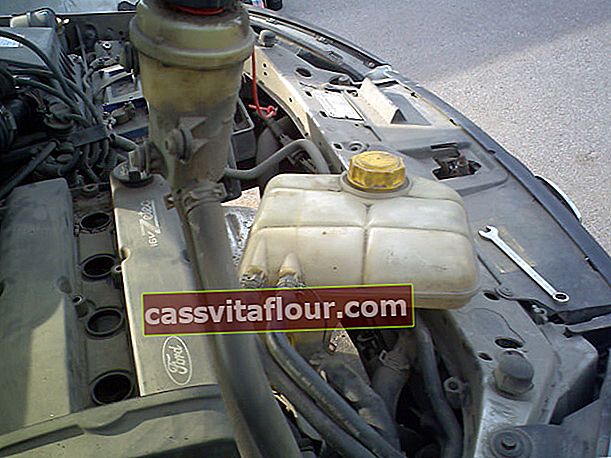 1.8 litrelik Zeteс motorda triger kayışının değiştirilmesi.  Ford Focus