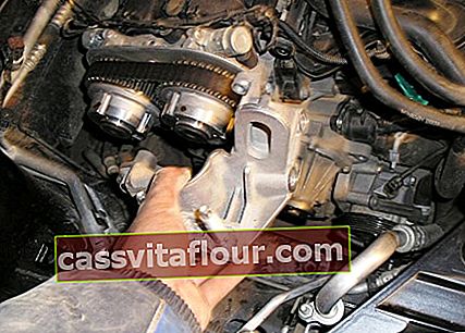Nosilec motorja Ford Focus 2
