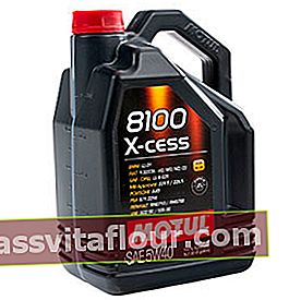 MOTUL 8100X-cess 5W-40 моторно масло