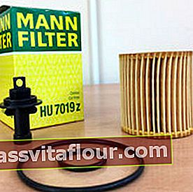 Масляний фільтр Mann-Filter HU7019z